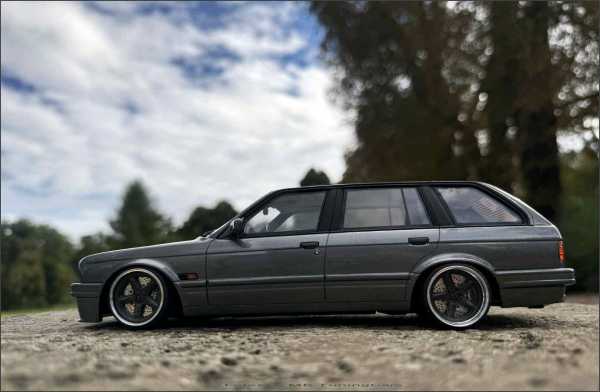 1:18 BMW E30 Touring M-Pack Schnitzer Optik - Grau Edition = OVP